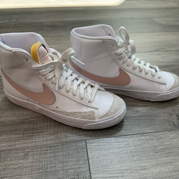 Nike Blazer Mid '77 - Picture 1 of 5